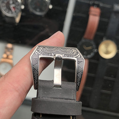 Mechanical hollowed-out watch